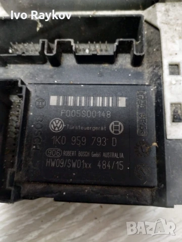 Преден Ляв Стъклоповдигач Vw Golf 5 , 1K0 959 793 D, снимка 4 - Части - 51006873