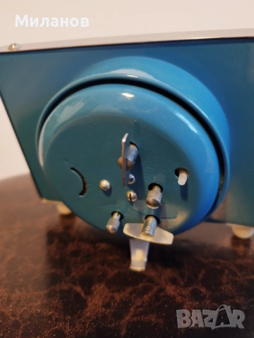 Стар анимиран будилник, настолен часовник, снимка 2 - Антикварни и старинни предмети - 53900866