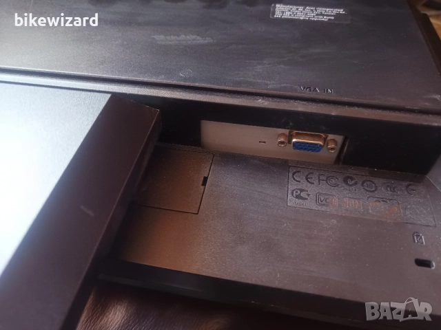 Монитор Acer V193HQV 18.5 инча, снимка 3 - Монитори - 51708799