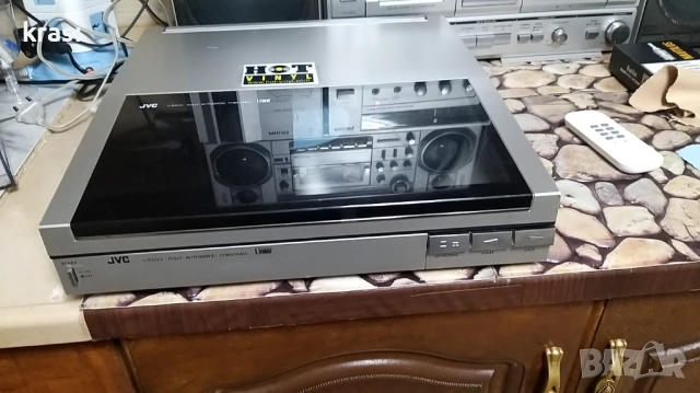 Линеен грамофон JVC