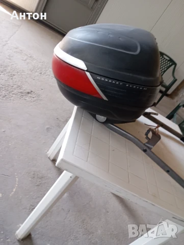 Куфар GIVI със стойка за Хонда Хорнет, снимка 2 - Аксесоари и консумативи - 50756182