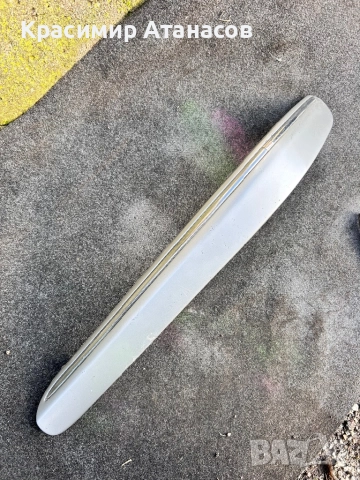 A2038856121. Лайстна предна броня лява за Мерцедес Ц-класа W203. Седан комби. 2002г