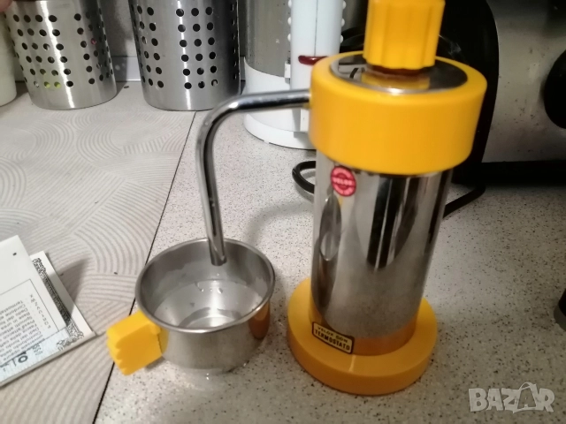 Ретро, италианска кафеварка VELOX, снимка 2 - Кафемашини - 52850024