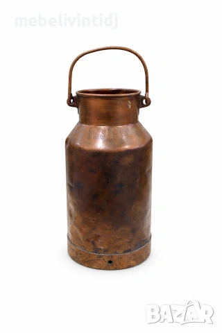 Автентичен стар меден съд за мляко с оригинална дръжка и характерна естествена патина
