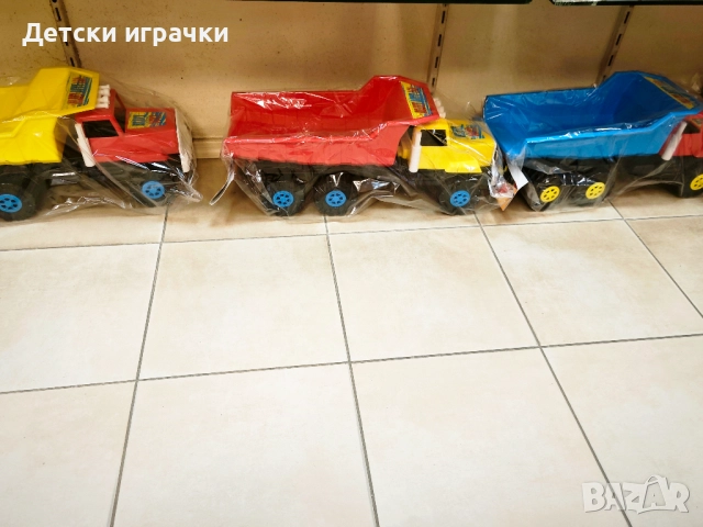 Камион самосвал с подвижна каросерия 59см , снимка 4 - Коли, камиони, мотори, писти - 52777103