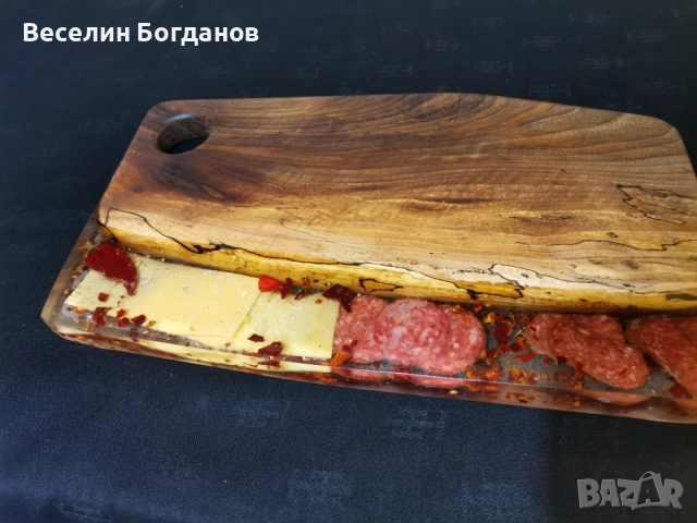 Плато за сервиране и рязане орех и епоксидна смола , снимка 10 - Прибори за хранене, готвене и сервиране - 52682132