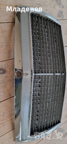 Решетка от Mercedes w124 ., снимка 2 - Части - 51101239
