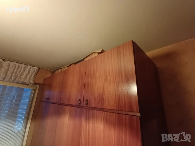 Масивен гардероб с надстройка , снимка 4 - Гардероби - 53587220