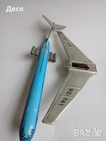 Стара ламаринена играчка самолет ИЛ-62 Кралски авиолинии., снимка 7 - Колекции - 52466632