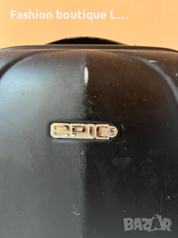 Черен малък куфар за ръчен багаж с код за заключване на марката Epic с много вътрешни джобове с цип , снимка 6 - Куфари - 52422913