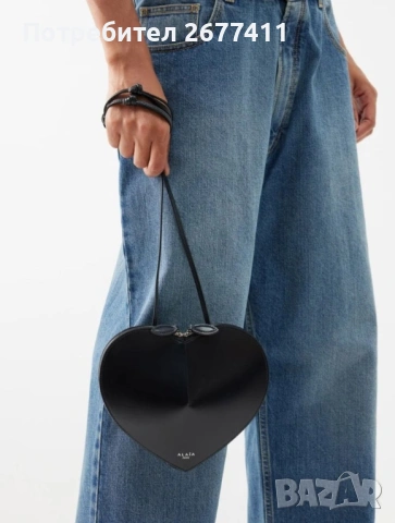 Дамска чанта сърце Alaia, снимка 3 - Чанти - 53184702