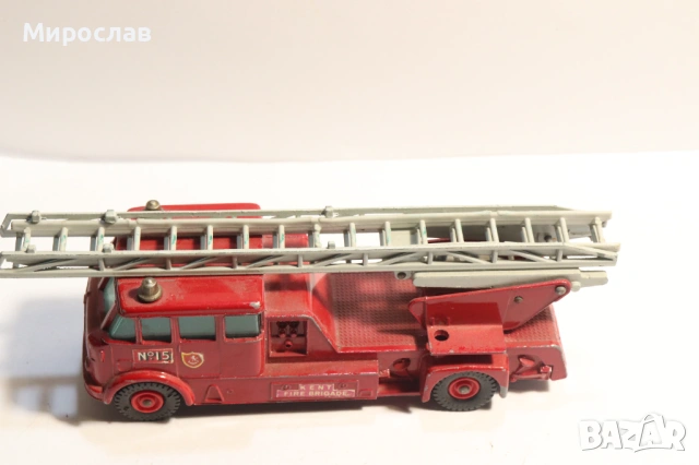 MATCHBOX ПОЖАРНА КОЛИЧКА КАМИОН МОДЕЛ, снимка 2 - Колекции - 53411505