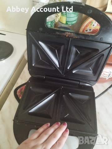 Тостер за сандвичи с незалепващо покритие, снимка 2 - Тостери - 54028831