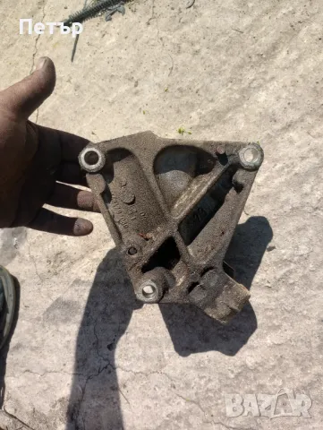 Планка висящ лагер Пежо 807 ситроен ц8 2.0,2.2хди 1484797080, снимка 3 - Части - 50038330