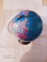 Продавам малък географски глобус , снимка 1 - Ученически пособия, канцеларски материали - 45582847