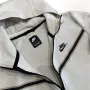 Оригинално мъжко горнище Nike Tech Fleece Light Bone | L размер, снимка 4