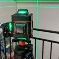 4D Лазерен нивелир с тринога стойка, снимка 7 - Други инструменти - 45511428