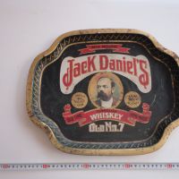 Ламаринен рекламен поднос уиски Jack Daniels , снимка 1 - Колекции - 45338683