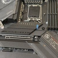 Msi MAG Z790 Carbon DDR5  WI Fi 6 дъно за компютър, снимка 2 - Дънни платки - 46007359