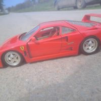 Ferrari F40 1987г. Burago 1:18  колекционерски модел, снимка 1 - Колекции - 45080342