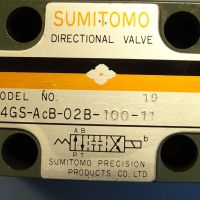 Хидравличен разпределител SUMITOMO SD4GS-AcB-02B-100-11 directional valve 100V, снимка 2 - Резервни части за машини - 45239648