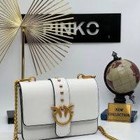 Дамска чанта бяла със златисто лого Pinko реплика, снимка 1 - Чанти - 45535218