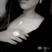 КОМПЛЕКТ ARINA / Цвят: Златисто, сребристо / Луксозен дамски комплект бижута с кристали от 3 части –, снимка 3 - Бижутерийни комплекти - 45791352