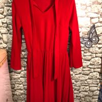 Червена рокля, снимка 1 - Рокли - 45472526
