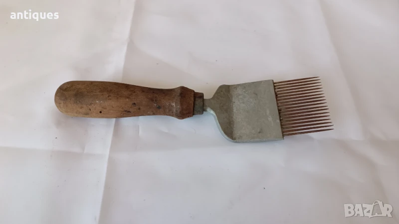 Стара пчеларска вилица за разпечатване, снимка 1