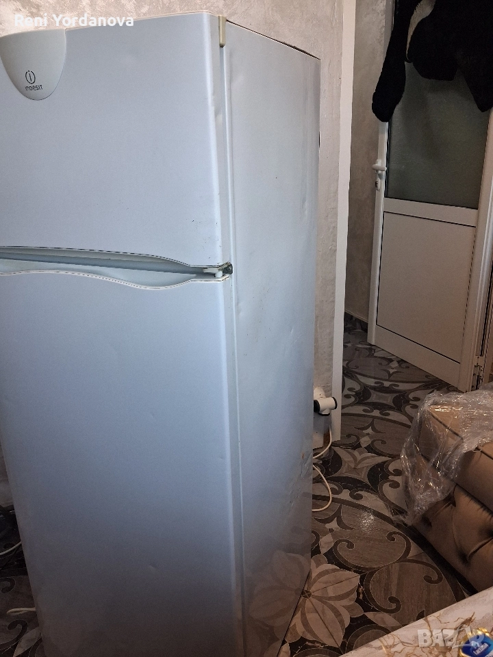 хладилник Indesit , снимка 1