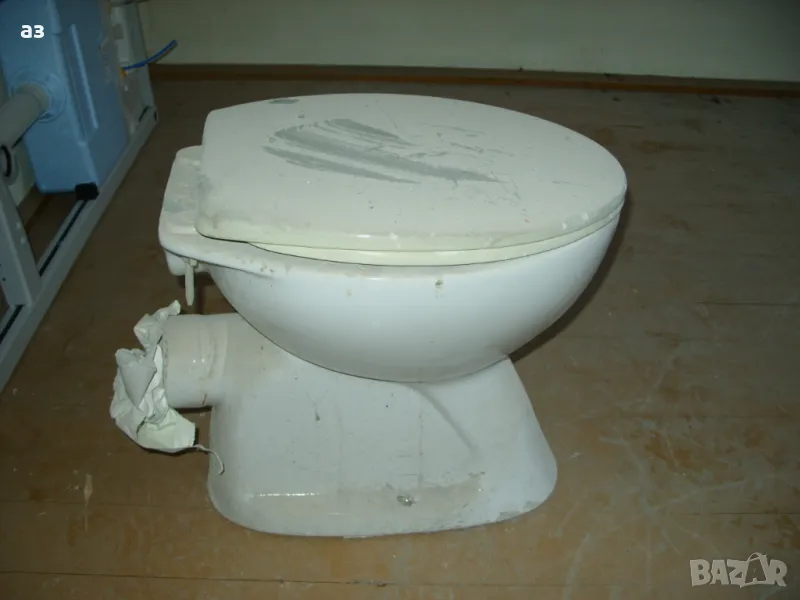 Тоалетна чиния с казанче ,мивка, снимка 1