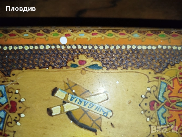 Стара дървена кутия , снимка 2 - Антикварни и старинни предмети - 52290018