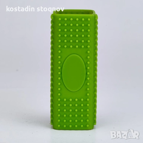 Мека силиконова четка за косми