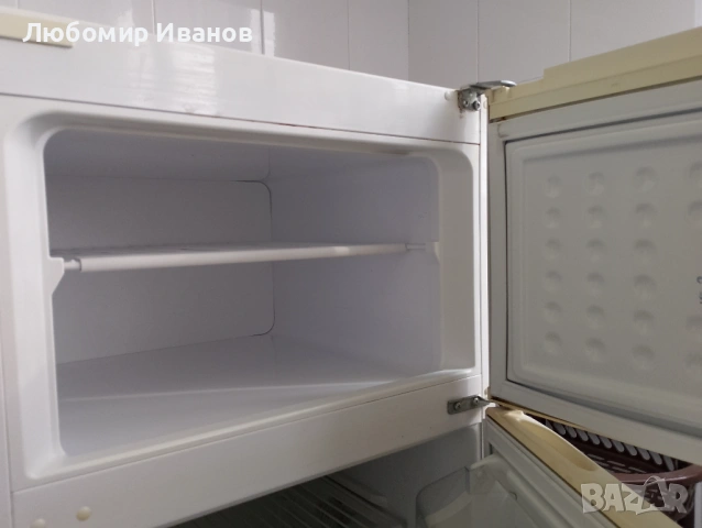 Хладилник Краун , снимка 3 - Хладилници - 53193744