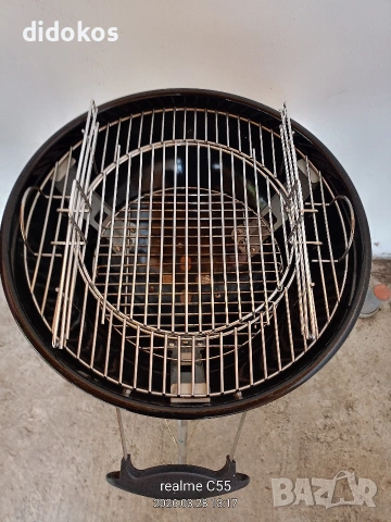 Барбекюта Weber на дървени въглища, снимка 3 - Барбекюта - 54018939