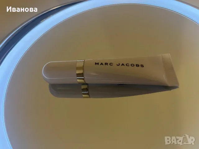 Marc Jacobs база за очи, снимка 1 - Козметика за лице - 48656113