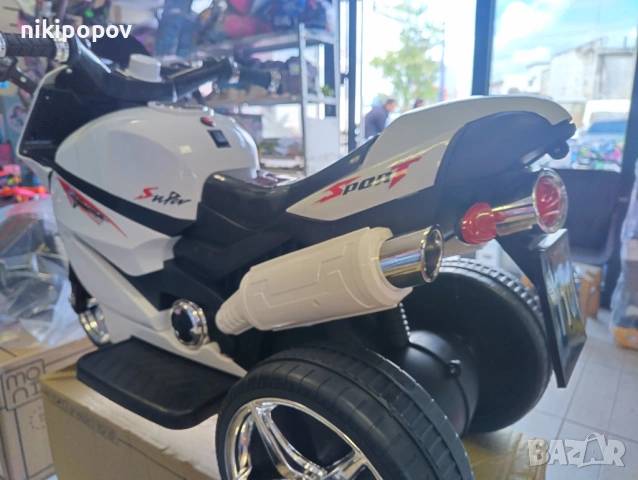 DE Акумулаторен мотор COMET бял, снимка 5 - Други - 53849105