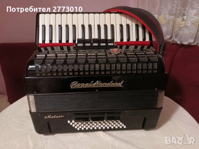 Роялстандарт Метеор 60 баса, снимка 7 - Акордеони - 53730227