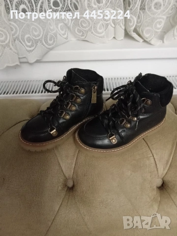 Детски ботуши-апрески,боти-кубинки,боти и обувки-естествен велур и светещи маратонки , снимка 4 - Детски боти и ботуши - 51207235