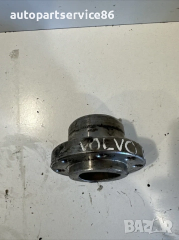 Главина на колянов вал за Volvo FL6 D6 5.5 V6 (1990-1998) , снимка 2 - Части - 54029562
