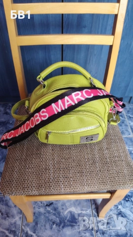 Дамска малка раница , снимка 2 - Раници - 54052327