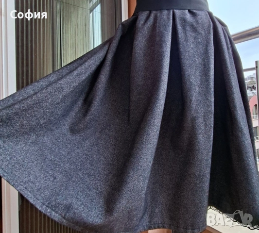 Черна,вълнена пола,р-р М/Л и ХЛ, снимка 2 - Поли - 53044309