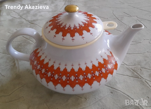 Нов немски порцеланов чайник с цедка, снимка 2 - Сервизи - 52441626