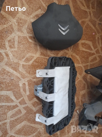 Табло за пежо 208 + аербег, снимка 5 - Части - 53863962