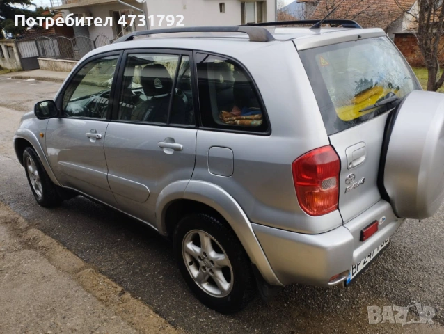 Toyota Rav4 в отлично техническо състояние, снимка 5 - Автомобили и джипове - 53401657