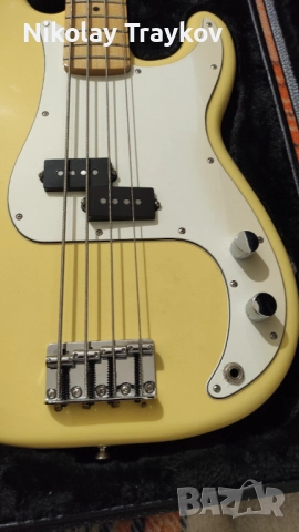 Бас китара Fender Player Precision MN + оригинален дървен куфар, снимка 3 - Китари - 52957479