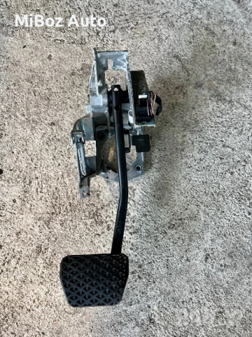 Педал спирачка БМВ Е90 91 BMW