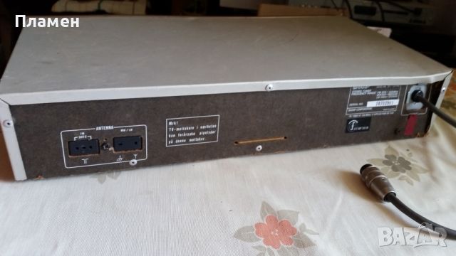 SHARP ST-31 HB Tuner, снимка 3 - Радиокасетофони, транзистори - 45920424