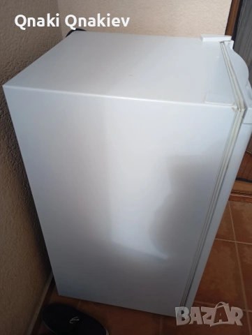 Продавам малък хладилник CRO – много добро състояние, снимка 3 - Хладилници - 53745654