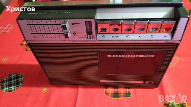 Колекционерски Касетофон Telefunken от ЕДНО ВРЕМЕ от 70-те години ОТЛИЧНО работещ от чужбина, снимка 8 - Колекции - 53412991